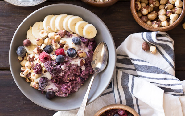 Berry Oatmeal Breakfast Bowl