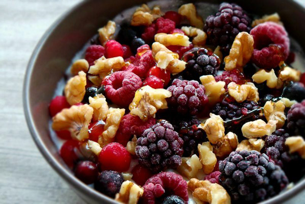 Yogurt Berry Breakfast Bowl